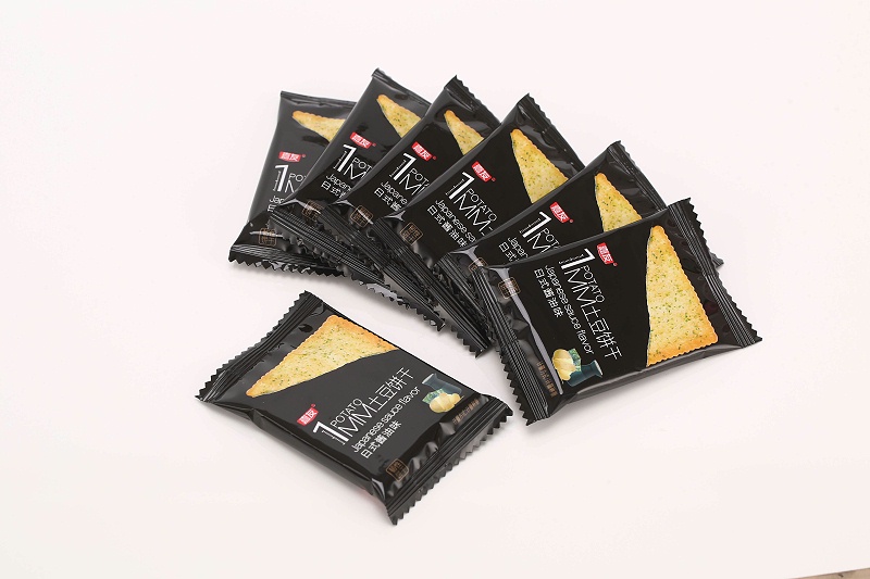 一片一片停不下来的土豆小饼干！薄、香、脆让人流连忘返